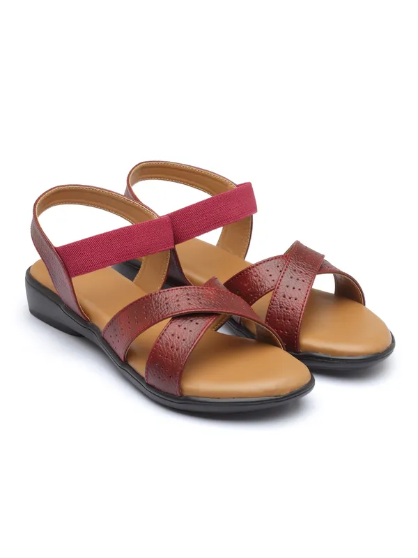 Stylish_Womenï¿½s_Criss-Cross_Strap_Sandal_with_Cushioned_Insole_and_Low_Heel_for_Daily_Comfort