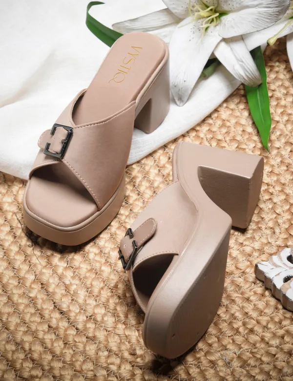 Chiku_Synthetic_Casual_3_inch_Heel_Sandal_For_Women