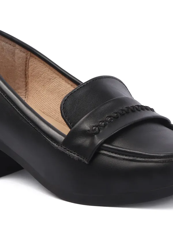 Women�s_Textured_Loafers