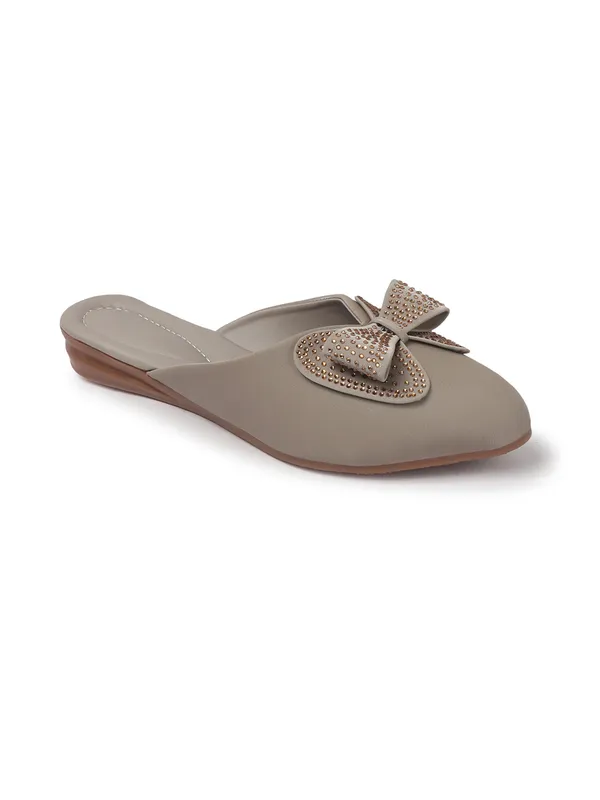 Stylish_Slip-On_Flats_with_Embellished_Bow_Design_for_Women_ï¿½_Elegant_Comfort_Footwear