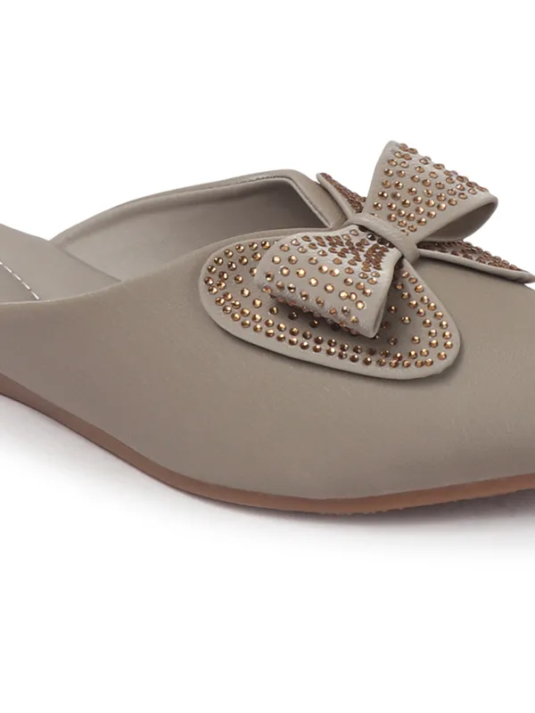 Stylish_Slip-On_Flats_with_Embellished_Bow_Design_for_Women_ï¿½_Elegant_Comfort_Footwear