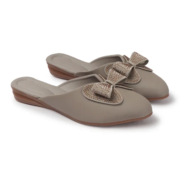 Stylish_Slip-On_Flats_with_Embellished_Bow_Design_for_Women_ï¿½_Elegant_Comfort_Footwear