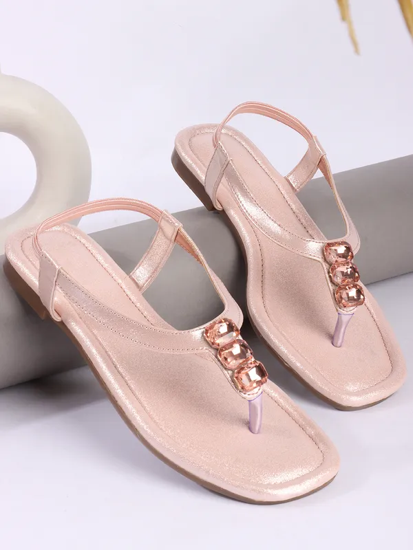 Trendy_Flat_Sandals_with_Crystal_Embellished_Strap_for_Women_�_Elegant_Everyday_Comfort_Footwear