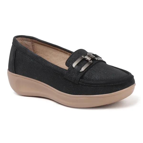 Classic_Loafers_with_Comfortable_Cushioned_Sole_and_Stylish_Buckle_Design_for_Everyday_Wear
