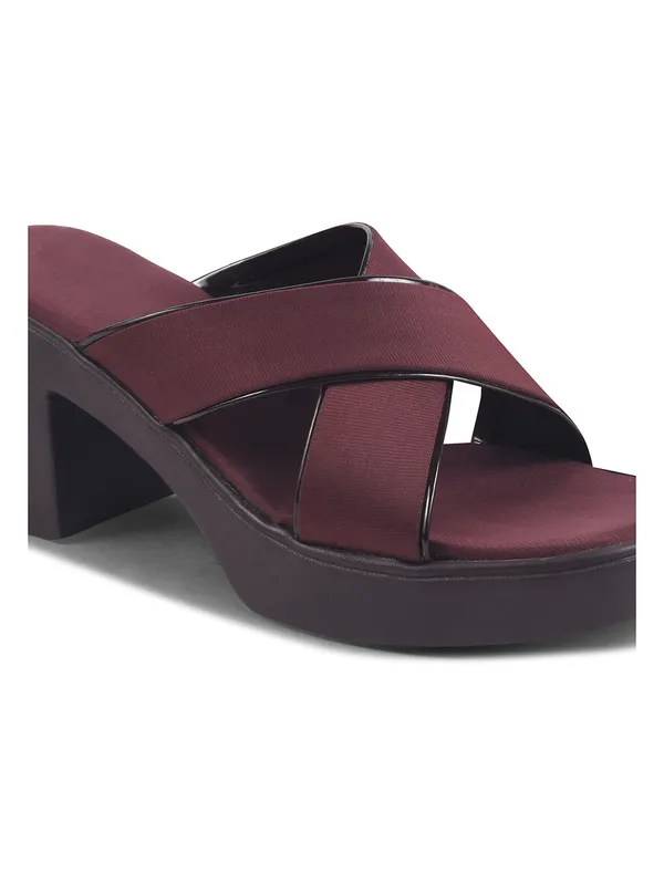 Stylish_Block_Heel_3_inch_Heel_Sandals_for_Women_with_Crisscross_Straps_ï¿½_Comfortable_Everyday_Wear_Footwear_for_Casual_and_Semi-Formal_Looks