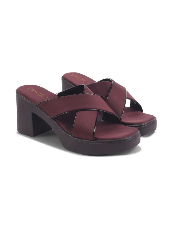 Stylish_Block_Heel_3_inch_Heel_Sandals_for_Women_with_Crisscross_Straps_ï¿½_Comfortable_Everyday_Wear_Footwear_for_Casual_and_Semi-Formal_Looks