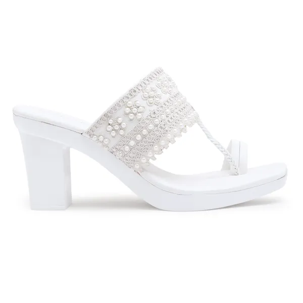 White_Synthetic_Casual_3_inch_Heel_Sandal_For_Women