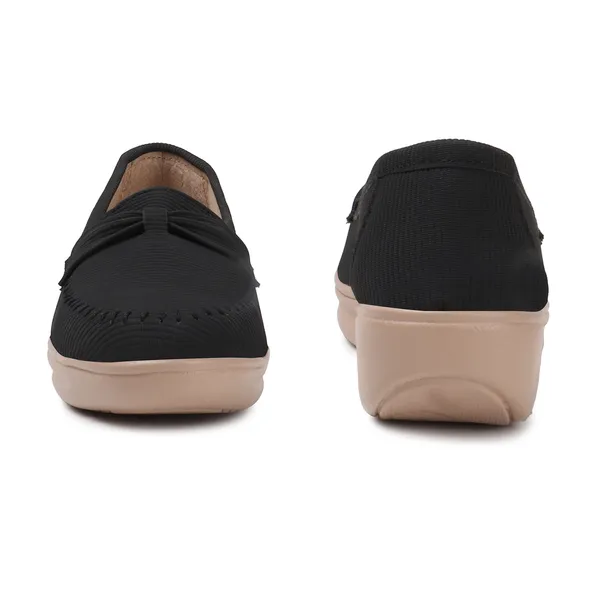 Classic_Loafers_with_Comfortable_Cushioned_Sole_and_Stylish_Design_for_Everyday_Wear