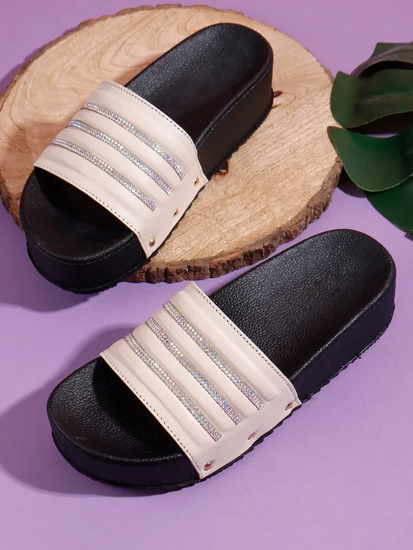 Trendy_and_Black_Platform_Sliders_with_Rhinestone_Straps_for_Women