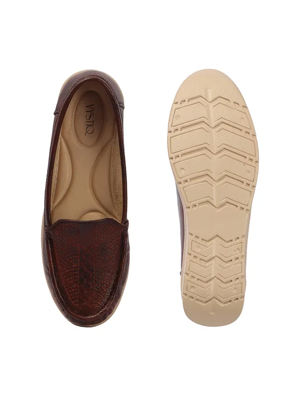 Womenï¿½s_comfort_loafers