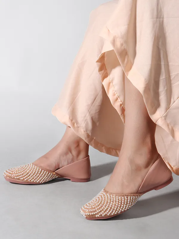 Stylish_Pearl-Embellished_Womenï¿½s_Flats_for_Festive,_Ethnic,_and_Party_Wear