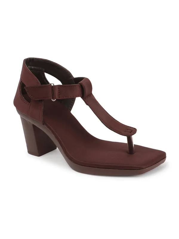 Elegant_Toe-Ring_Block_Heel_Sandals_for_Women_with_Adjustable_Strap