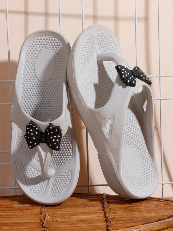 Comfortable_Anti-Skid_Sky_Slip-On_Lightweight_Daily_Wear_EVA_Slippers_for_Women