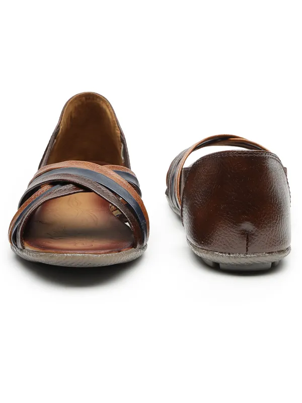 Stylish_Brown-Woven_Leather_Look_Open-Toe_Flats_for_Women_with_Comfort_Fit_and_Elegant_Design