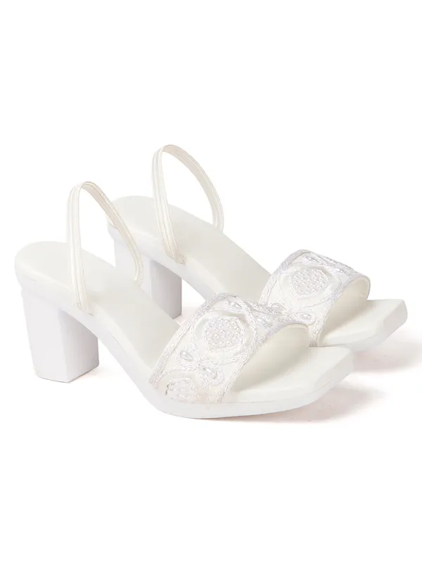 Ethnic_Block_Heeled_Sandals_with_Back_Strap_and_Pearl_Embroidery_for_Festive_and_Traditional_Outfits