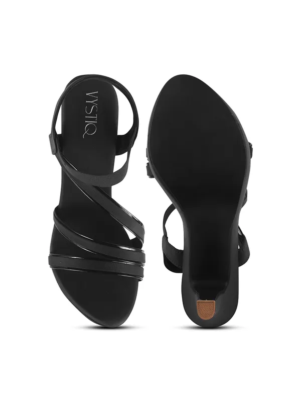 Elegant_Platform_Heels_with_Multi-Strap_Design_and_Comfortable_Fit_for_Party_and_Casual_Wear