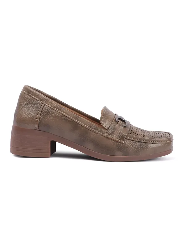 Women�s_Textured_Loafers