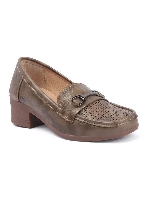 Women�s_Textured_Loafers