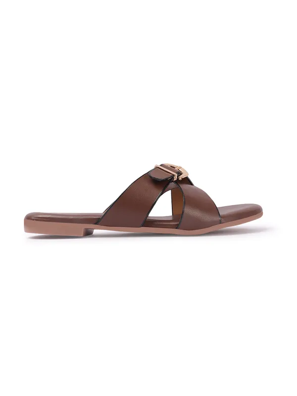 Women_Flat_SandalElegant_slip-on_sandals_with_pearl-studded_V-strap,_soft_padded_insole,_and_large_decorative_front.s