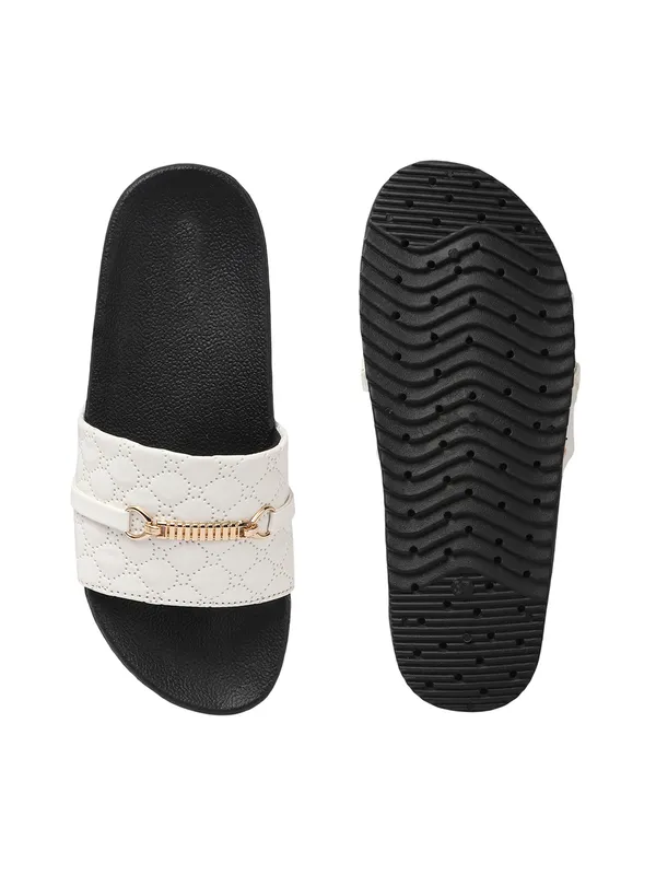 Trendy_Platform_Flats_for_Women_with_Gold_Chain_Detail_and_Comfortable_Slip-On_Design