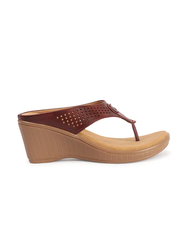 Stylish_Wedge_Heel_Sandals_for_Women_with_Toe_Ring_Design