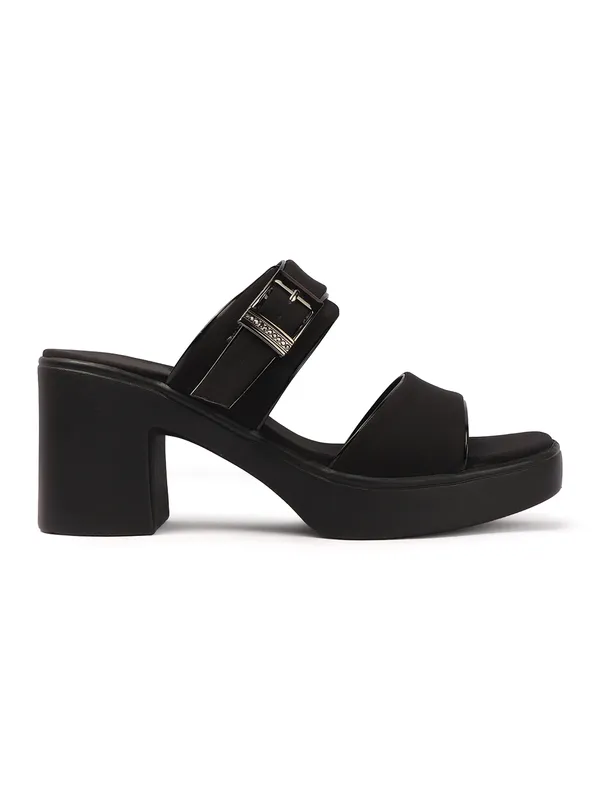 Elegant_Heel_Sandals_with_Comfortable_Sole_and_Stylish_Ethnic_Design