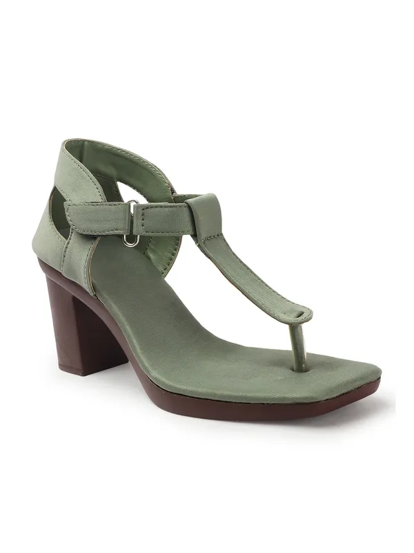 Elegant_Toe-Ring_Block_Heel_Sandals_for_Women_with_Adjustable_Strap