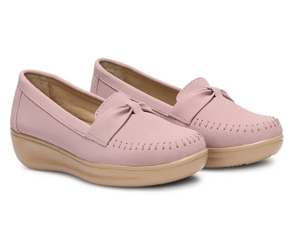 Step_into_effortless_style_and_all-day_comfort_with_these_elegant_wedge_heel_loafers