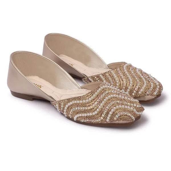 Elegant_Embellished_Flat_Jutti_with_Pearl_and_Crystal_Detailing_for_Women