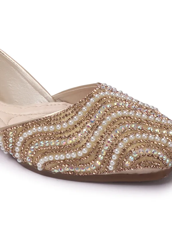 Elegant_Embellished_Flat_Jutti_with_Pearl_and_Crystal_Detailing_for_Women
