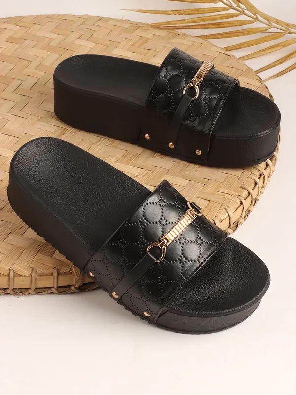 Trendy_Platform_Flats_for_Women_with_Gold_Chain_Detail_and_Comfortable_Slip-On_Design