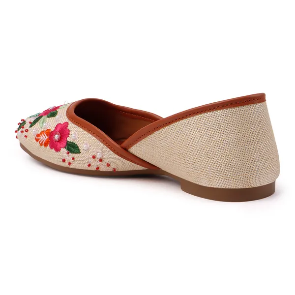 Women_Jutti