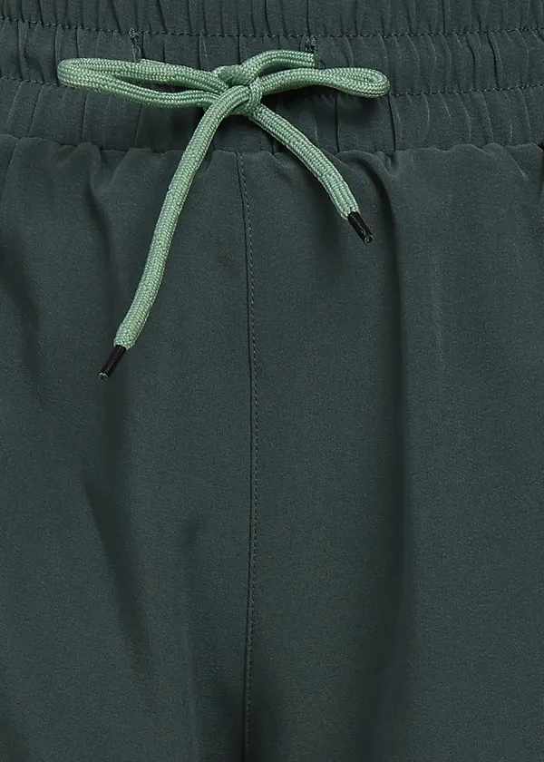 English_Green_Solid_Shorts_For_Women