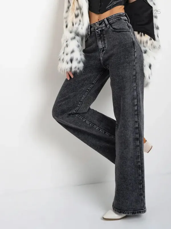 Black_High_Rise_Denim_Blend_Jeans_For_Women