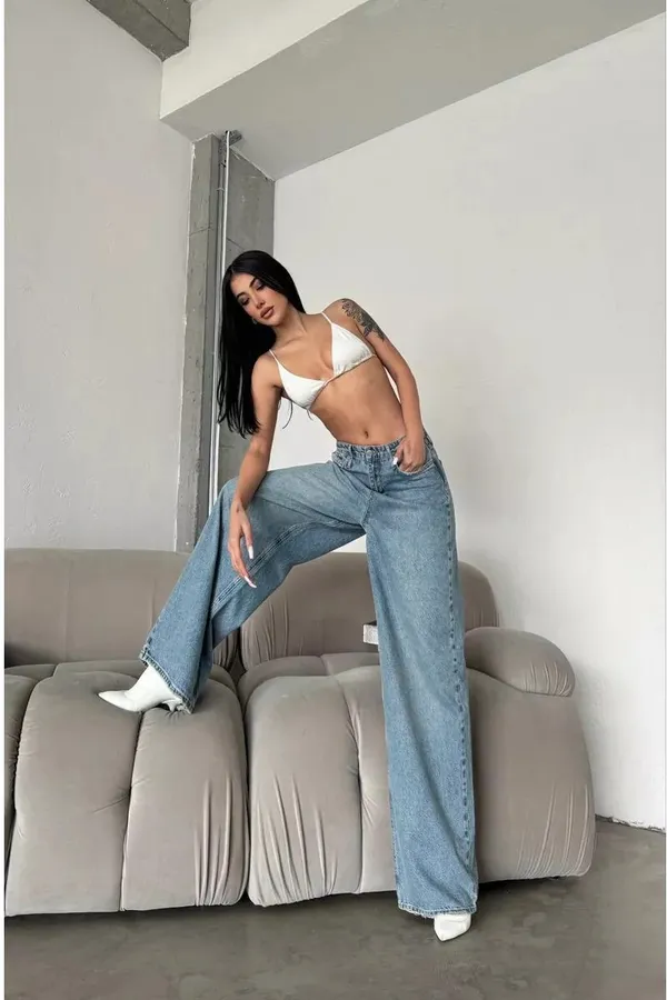 Light_Blue_High_Rise_Denim_Blend_Jeans_For_Women
