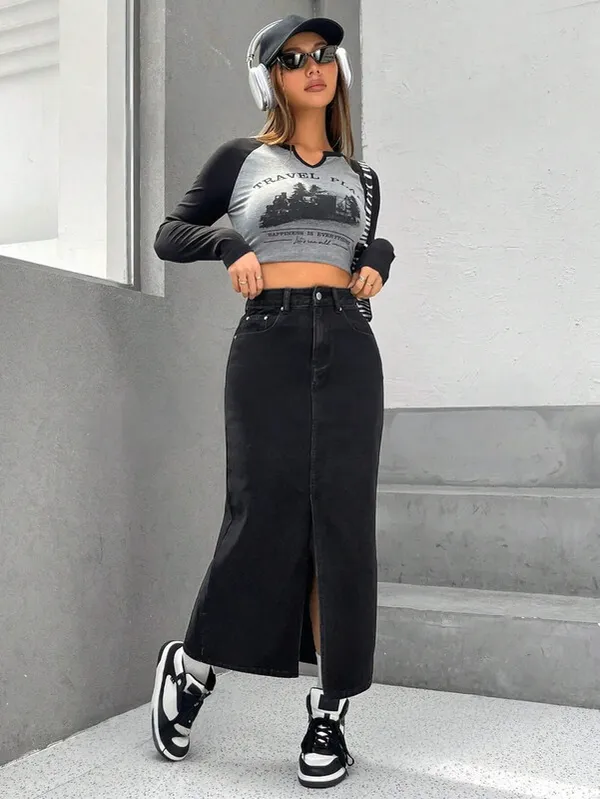 Black_Denim_Regular_Solid_Skirt_For_Women