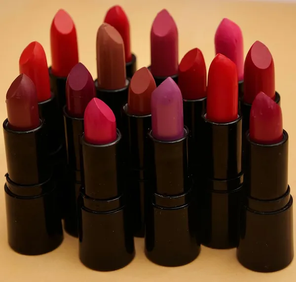 Barn_Red_The_Leaf_||Smooth__Weightless_Finish||_Sensational_Matte_Lipstick||_(_4Gm_)||