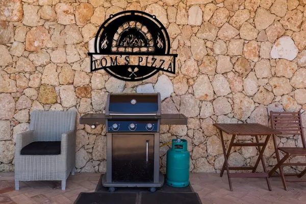 Personalized_Pizza_Oven_Metal_Wall_Sign