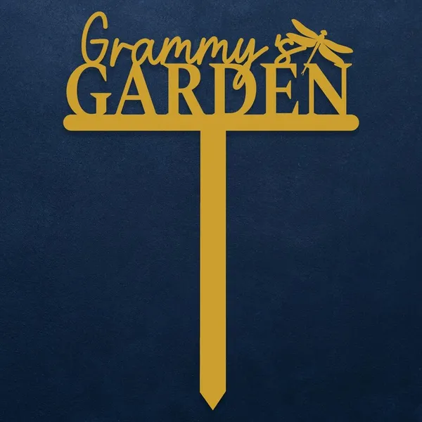 Personalized_Garden_Sign_with_Dragonfly