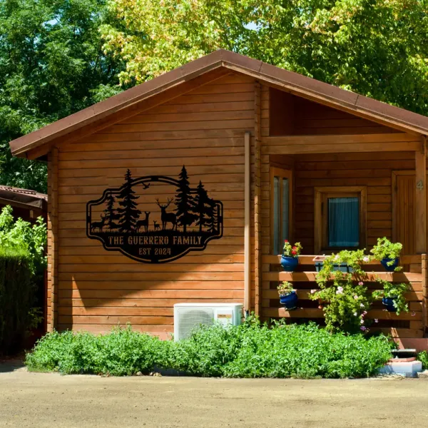 Family_Name_Sign_with_Rustic_Deer