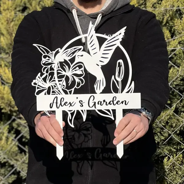 Personalized_Custom_Hummingbird_Garden_Sign
