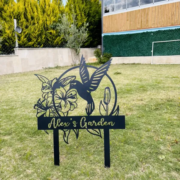 Personalized_Custom_Hummingbird_Garden_Sign