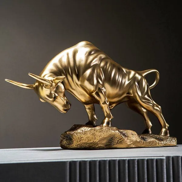 Gilded_Charge_Bull_Sculpture