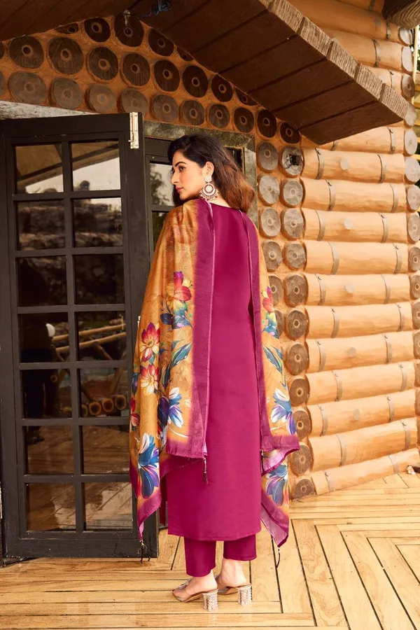 Maroon_Embroidered_Kurta_Set_With_Floral_Chanderi_Dupatta_For_Women