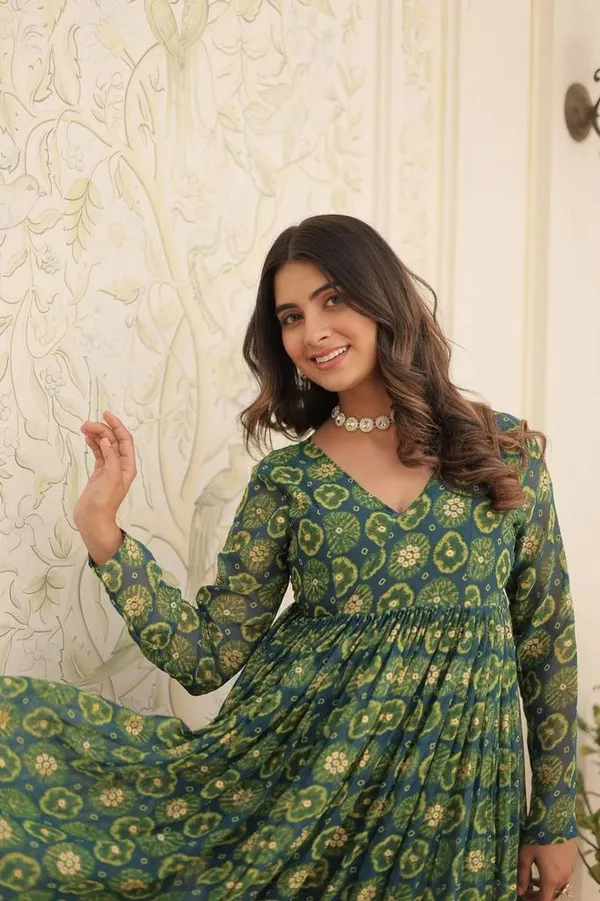 Green_Foil_print_flared_kurta_pant