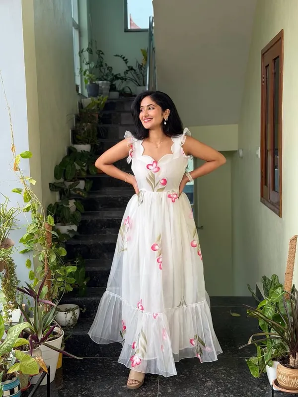 White_Floral_Print_Soft_Tabby_Maxi_Gown_with_Micro_Cotton_Inner
