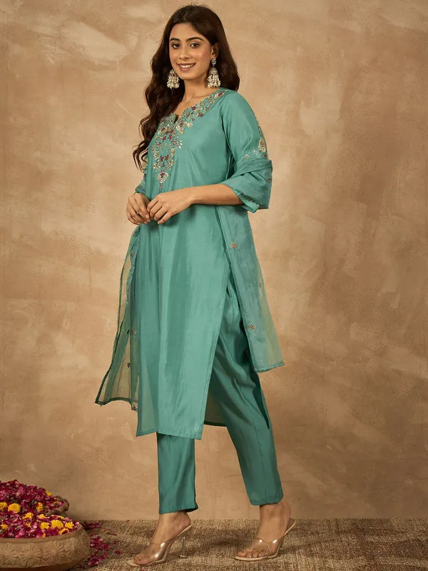 Teal_Chanderi_Embroidered_Kurta_Set_with_Organza_Dupatta