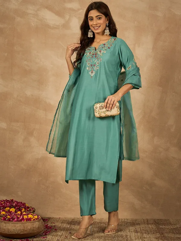 Teal_Chanderi_Embroidered_Kurta_Set_with_Organza_Dupatta