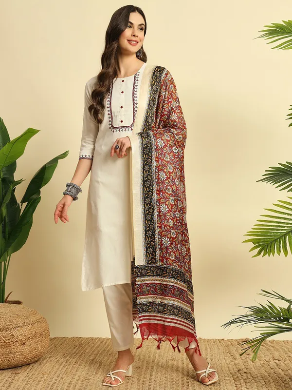 Ivory_Khadi_Cotton_Kurta_Set_With_Ethnic_Printed_Khadi_Dupatta_For_Women
