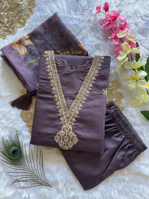 Ice_Wine_Embroidered_Kurta_Set_With_Floral_Chanderi_Dupatta_For_Women
